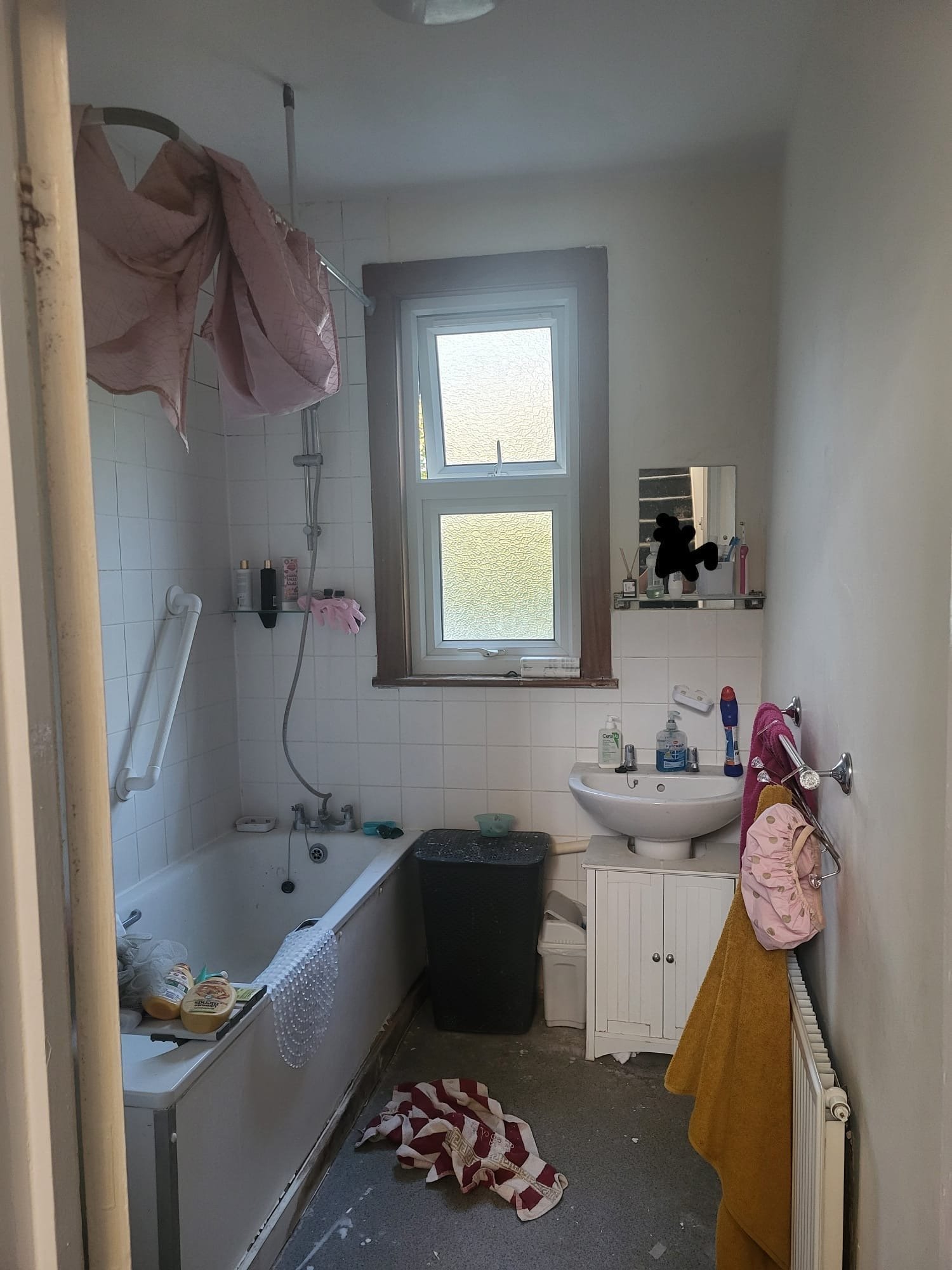 Bathroom refurbishment before — dated bathroom